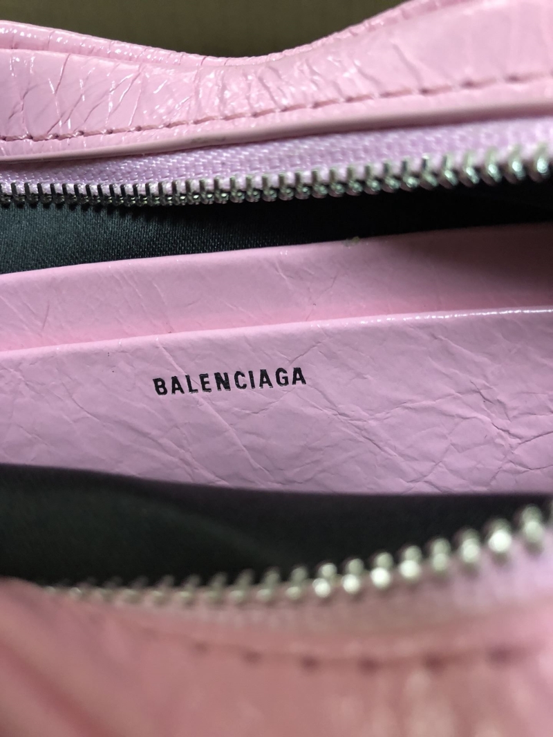 Ba1en*iaga le cagole bags